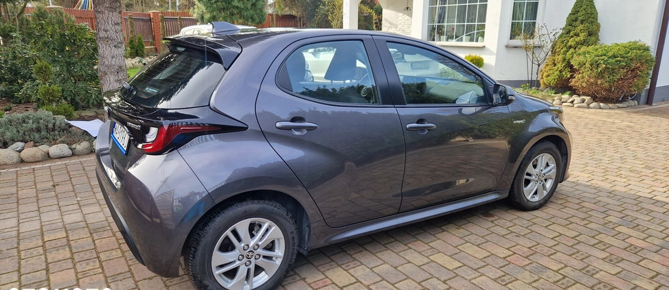 Toyota Yaris cena 71500 przebieg: 49000, rok produkcji 2021 z Warszawa małe 232